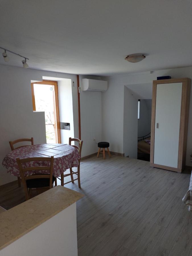 Apartman Biba Lubenice Dış mekan fotoğraf